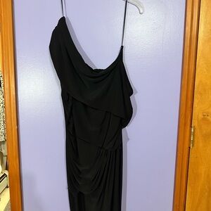 Elegant Black One-Shoulder Dress